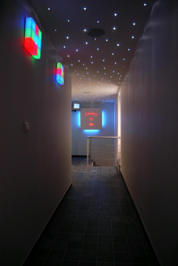 Beautyd Grey Room Centrum Gullegem 韦弗尔海姆 外观 照片